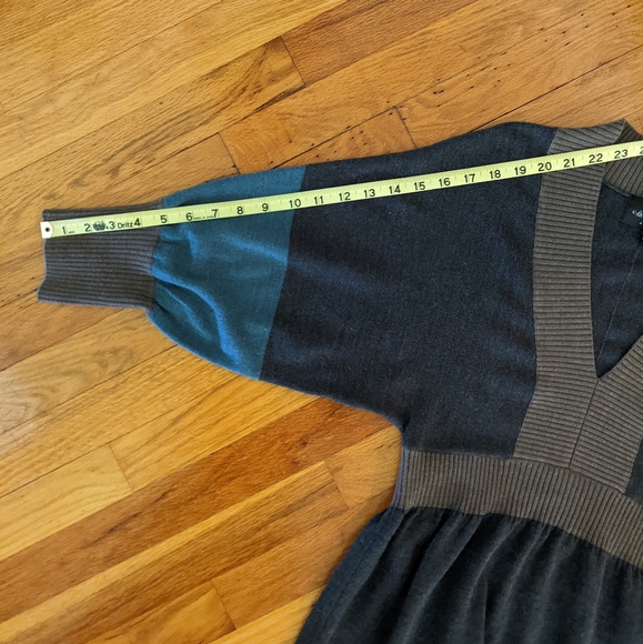 Connected Apparel Knit Dress Size Medium - Picture 5 of 8